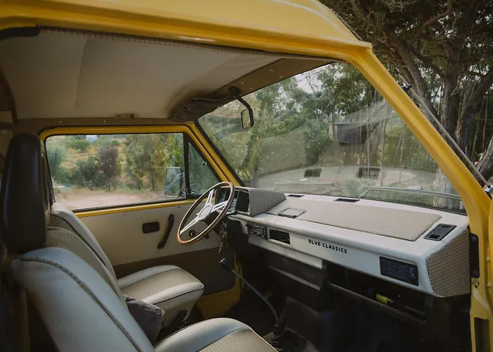 Rent A Blue Classics's Campervan Vw T3 Amarela - Algarve - Faro - Portugal *