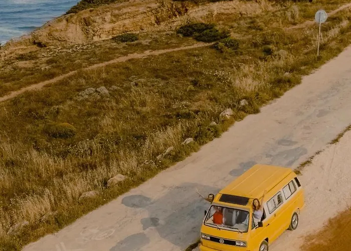 Rent A Blue Classics's Campervan Vw T3 Amarela - Algarve - Faro - Portugal Портиман