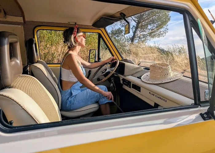 Rent A Blue Classics's Campervan Vw T3 Amarela - Algarve - Faro - Portugal Lüks kamp alanı *